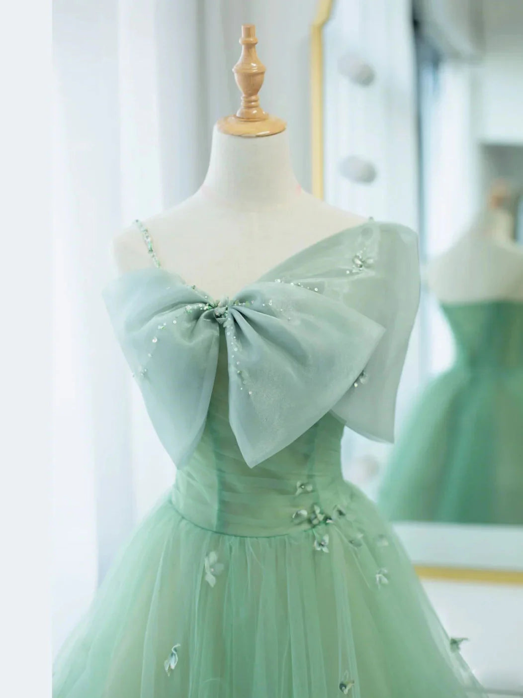 Simple Green Tulle Tea Length Prom Dress, Retract Your Waist Homecoming Dresses