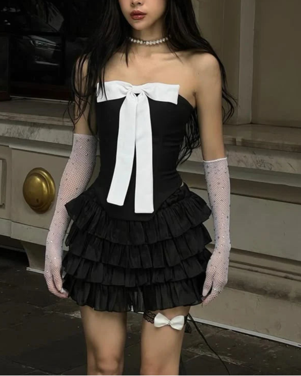 Strapless A-Line Satin Short Prom Dresses Sexy Black Homecoming Dress with Bow