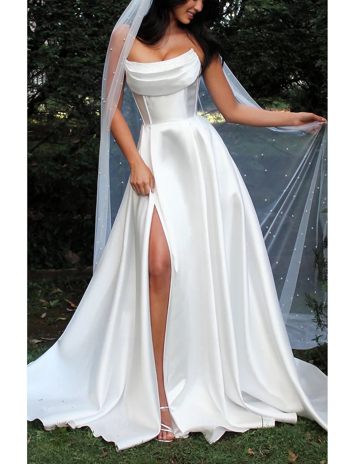 Reception A-Line Sweetheart Bustier Wedding Dresses Strapless Sweep Train Jersey Bridal Gowns