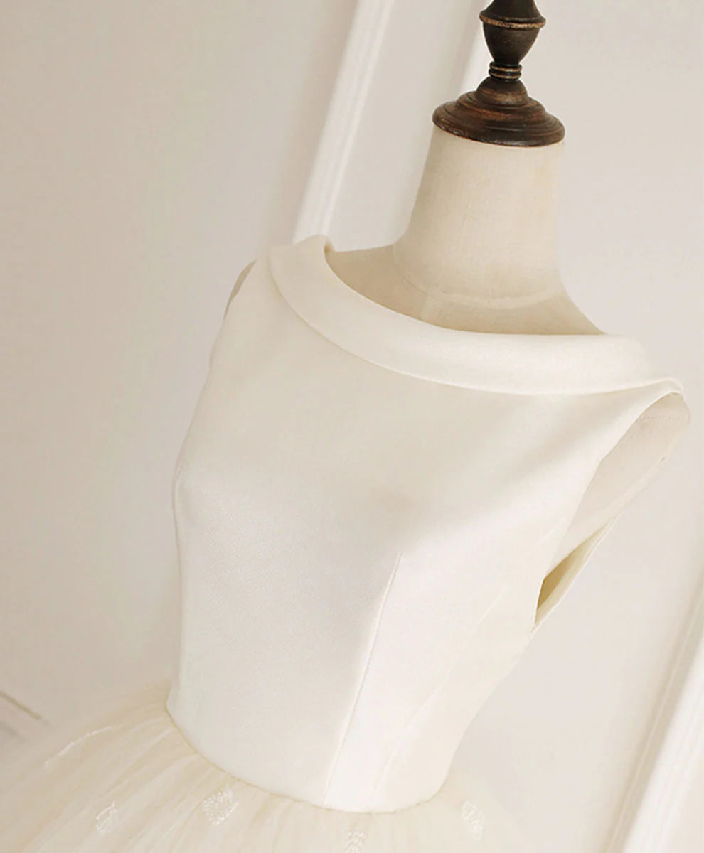 Light Champagne Tulle Short Prom Dress Retract Your Waist Sleeveless Homecoming Dress