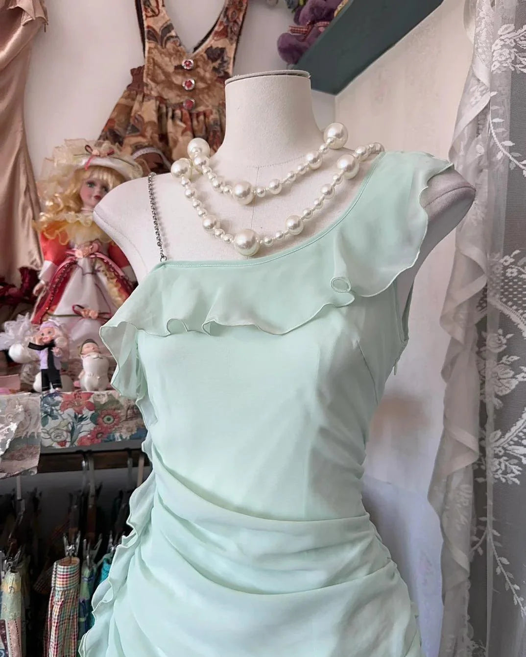 Fairytale Asymmetrical Neck Sheath Dresses Sweet Party Dresses Chiffon Ruffled Short Style Homecoming Dresses