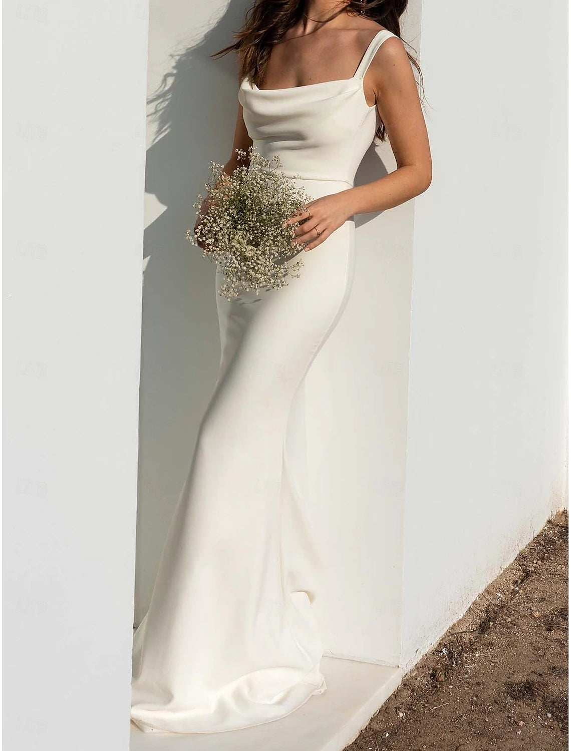 Train Satin Wedding Dresses Beach Wedding Sheath Camisole Spaghetti Strap Court Bridal Gowns With Beading Solid Color