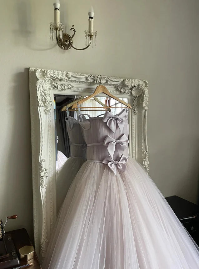 Stunning A Line Spaghetti Strap Bow Light Purple Tulle Long Party Dress