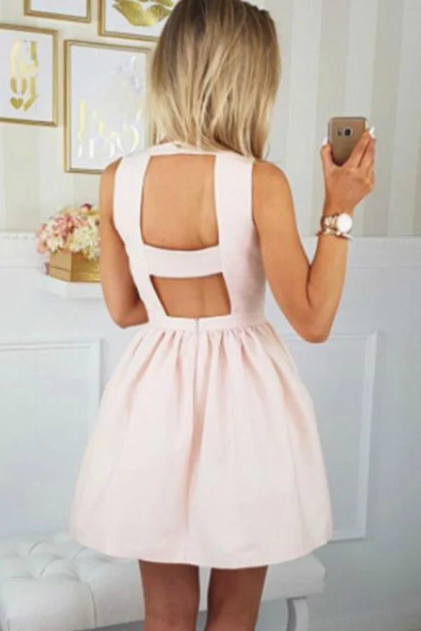 Short Prom Dress with Open Back Unique V Neck Satin Homecoming Dress with Pocket