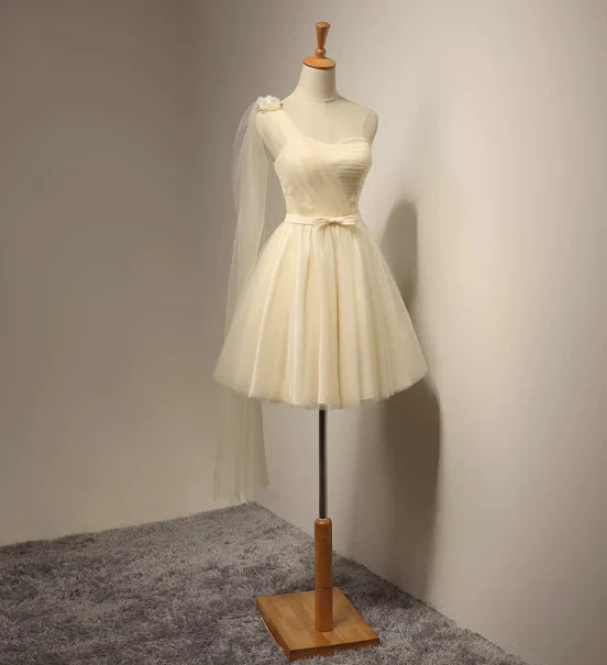 Champagne A-line neck tulle short prom dress sweetheart bridesmaid dress