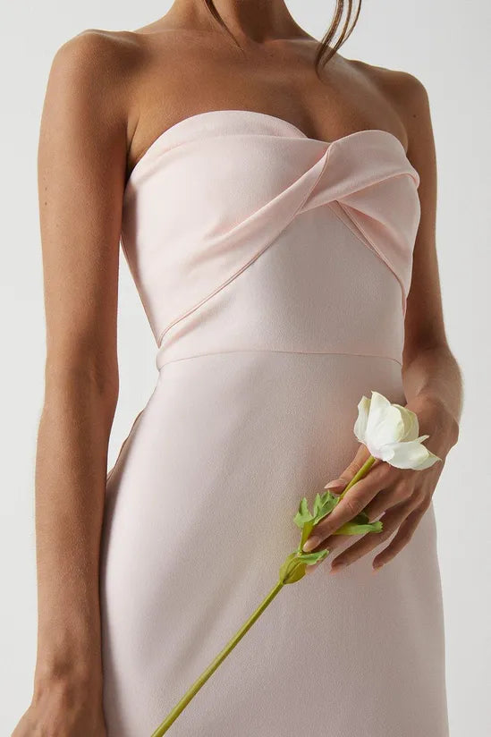 Elegant and gentle Classic fit Twist Bandeau Crepe Bridesmaid Dress
