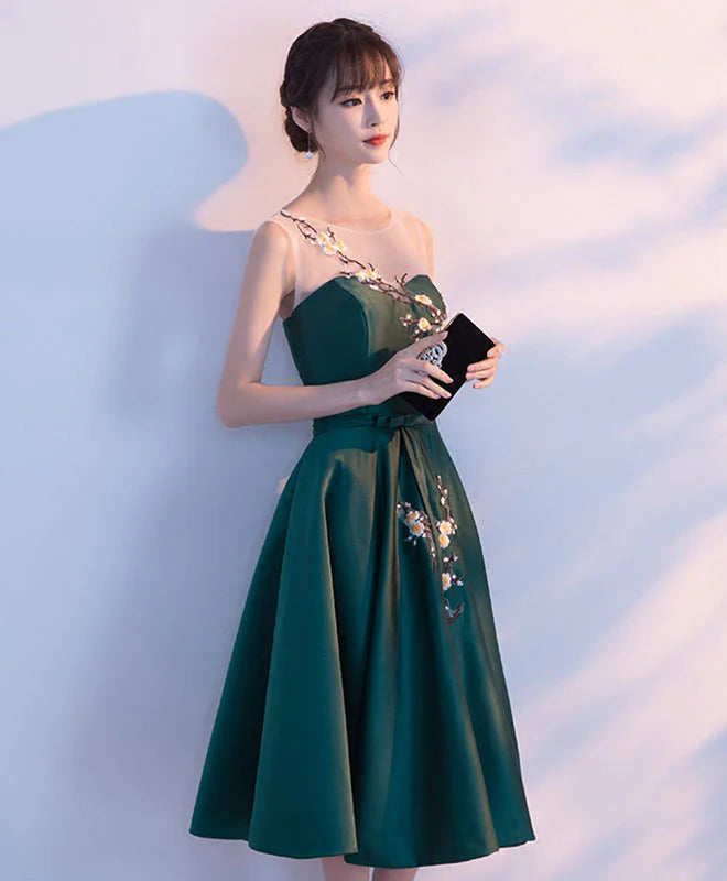 Green Round Neck Lace Short Prom Dress,Classic fit Homecoming Dress