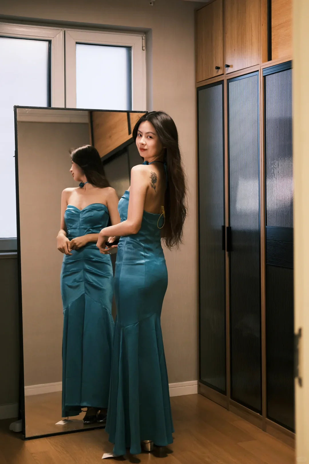 Sweetheart Neck Pleated Blue Satin Party Dress Gentle Mermaid Evening Dress