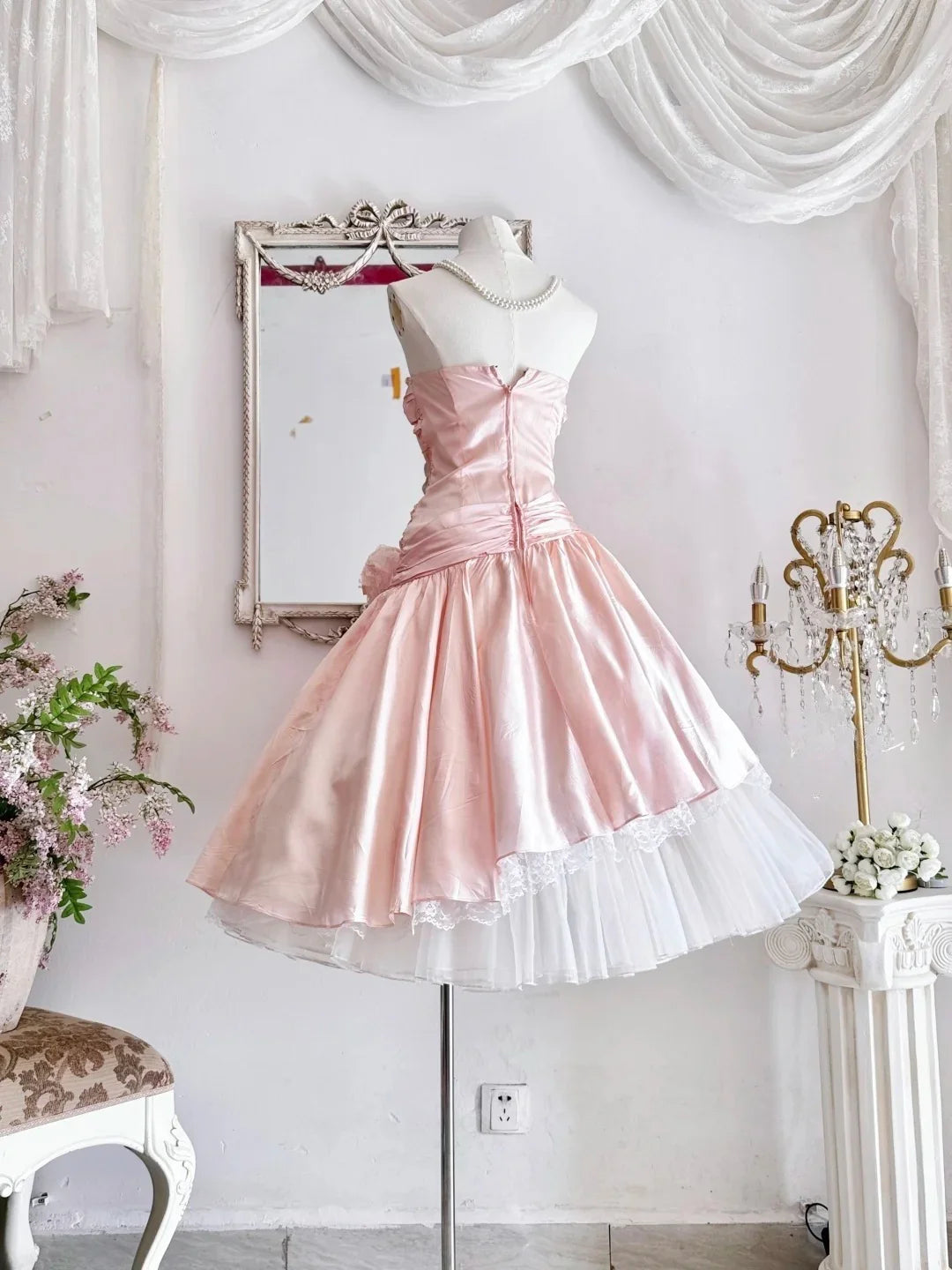 A-Line Lace Satin Short Prom Dresses Vintage Pink Strapless Homecoming Dress
