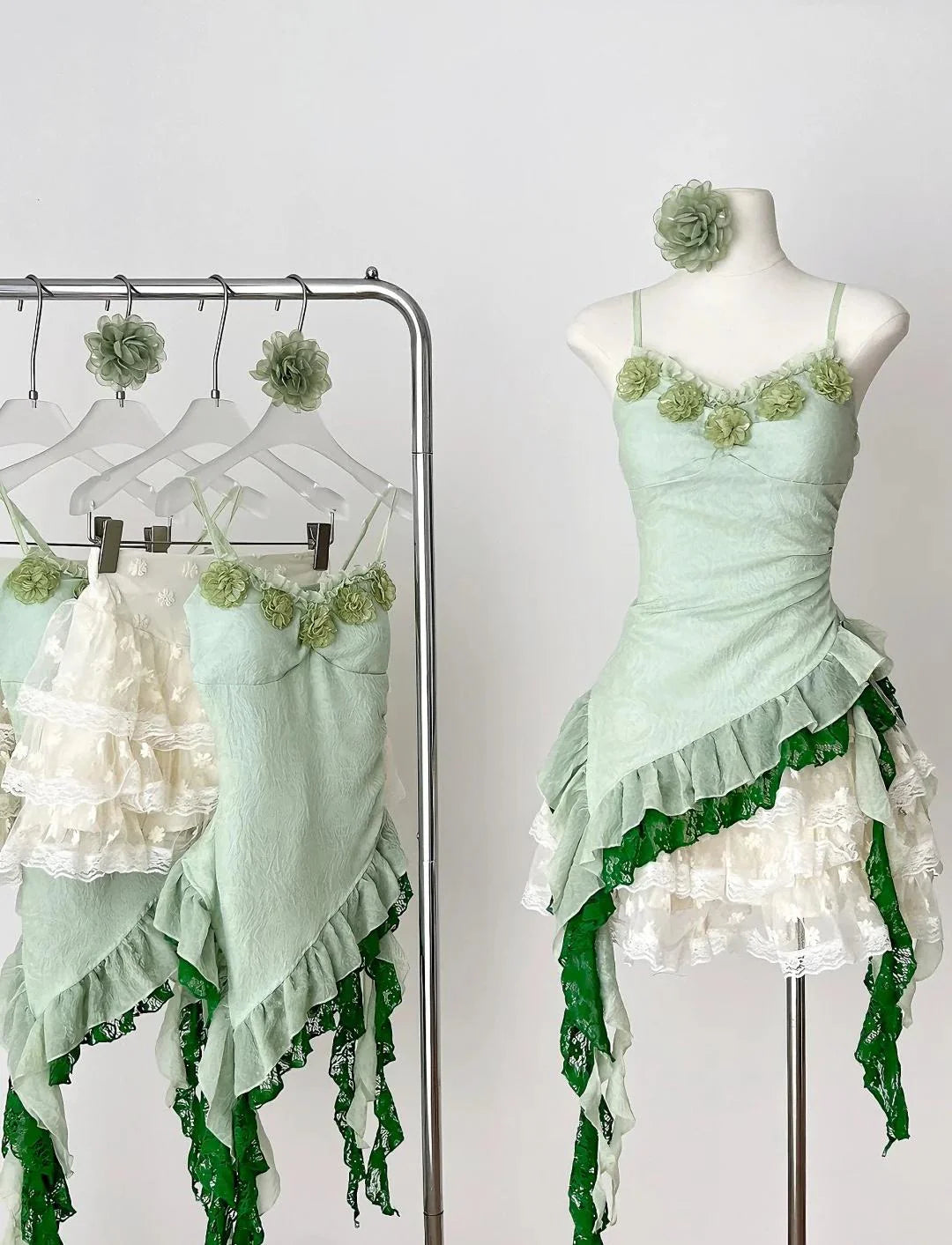 Spaghetti Straps Bodycon Lace Tulle Short Prom Dresses Fairytale Green Homecoming Dresses
