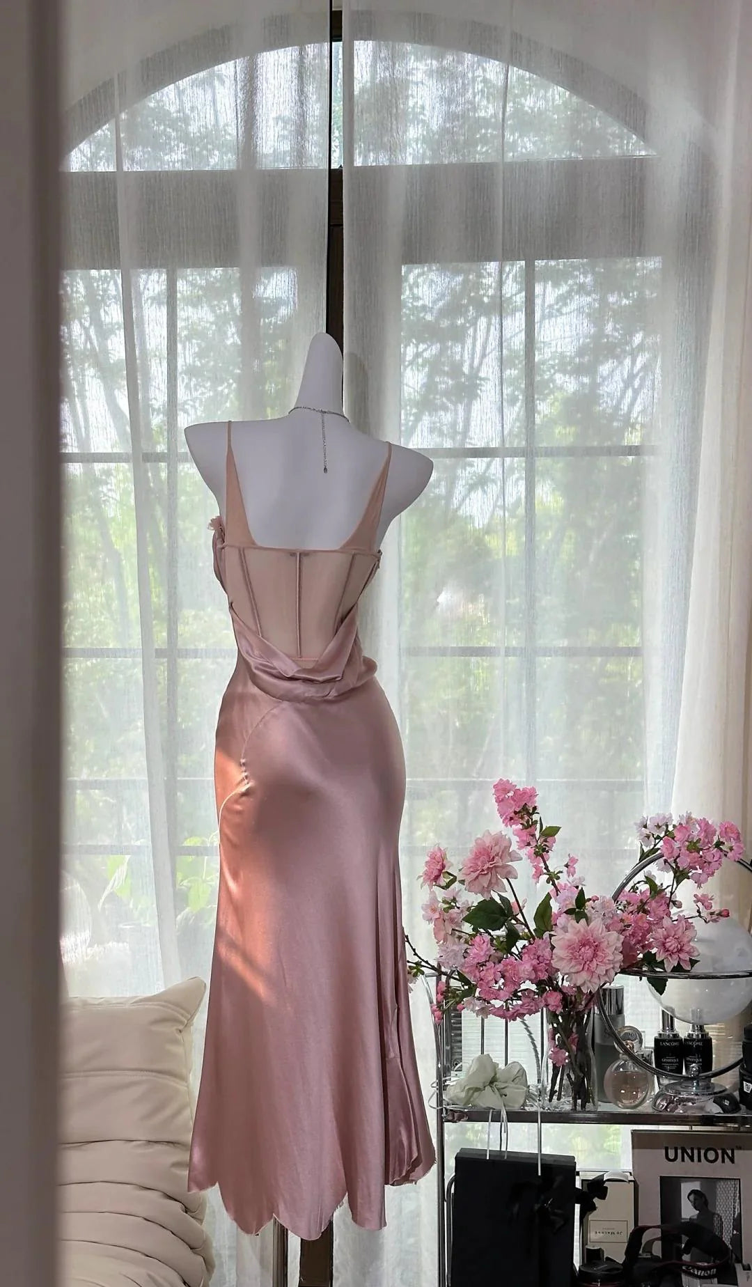 Elegant Sheath Satin Prom Dresses Blush Pink Spaghetti Straps Party Dress