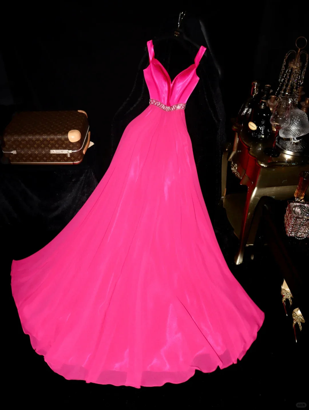 Charming A Line Spaghetti Strap Pink Beaded Satin Chiffon Long Party Dress