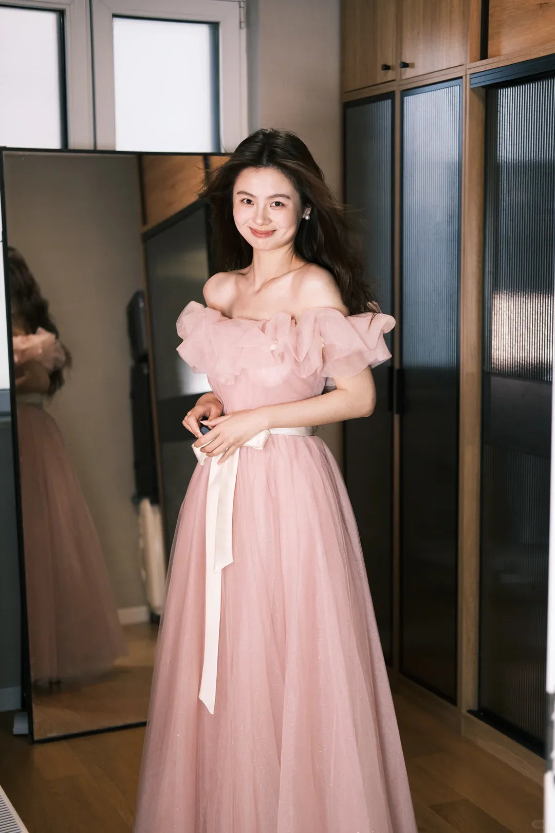 Elegant A Line Off the Shoulder Pink Tulle Long Party Dress