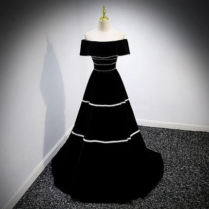 A line Black Off The Shoulder Retract Your Waist Long Prom Dresses