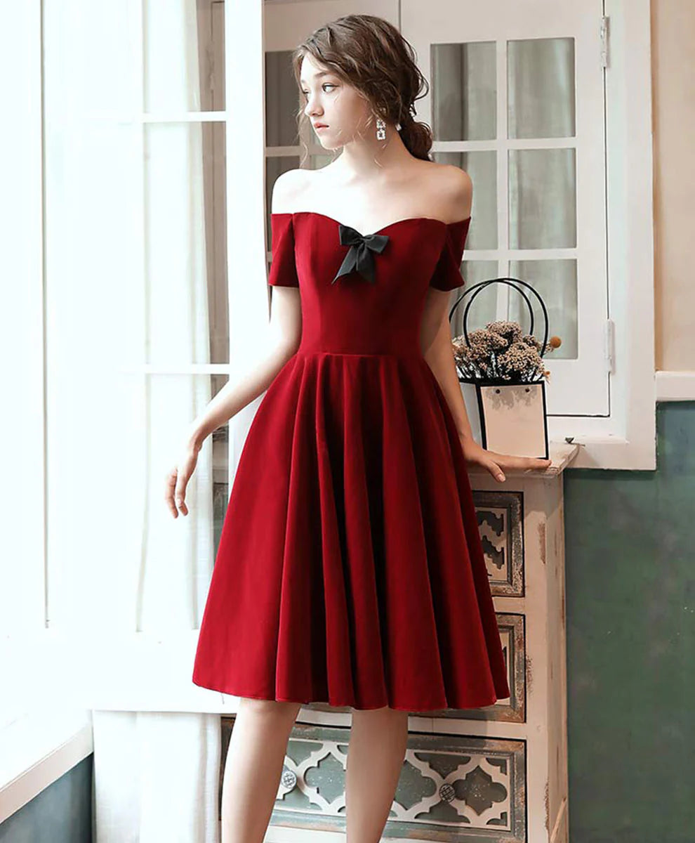 Simple Burgundy Short Prom Dress Burgundy Classic fit Homecoming Dress