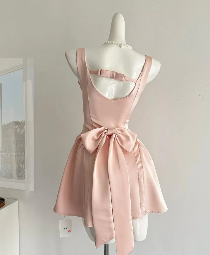 Cute A Line Straps Bow Light Pink Satin Short Homecoming Dress