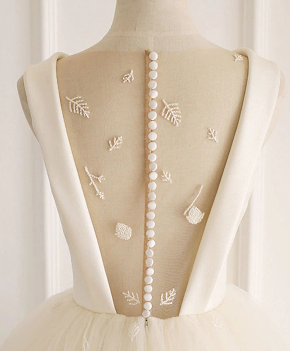 Light Champagne Tulle Short Prom Dress Retract Your Waist Sleeveless Homecoming Dress