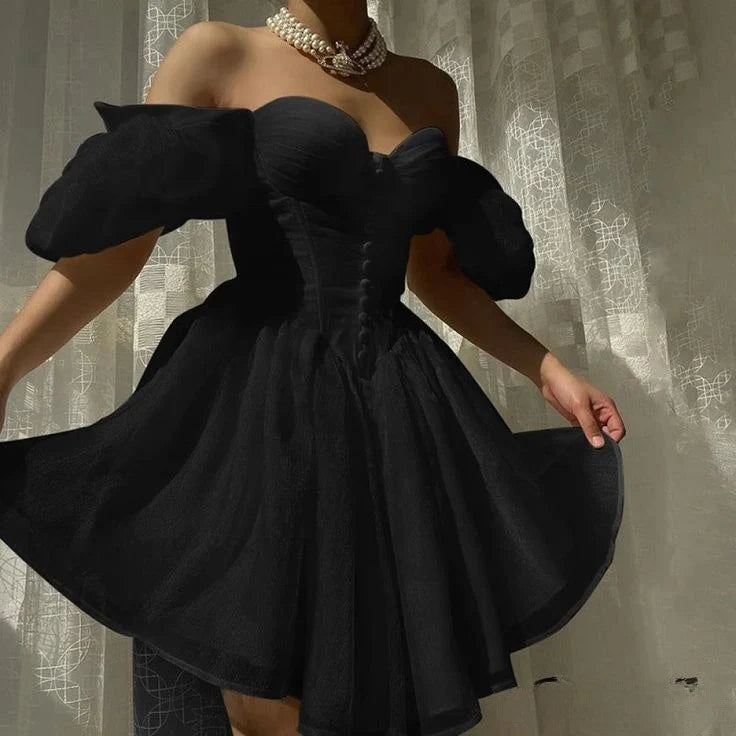 Stunning White Tulle Short Prom Dresses Off Shoulder A-Line Homecoming Dress