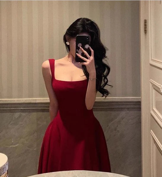 Full of charm Slim-fit Square Neck Sleeveless A-line Burgundy Prom Gown