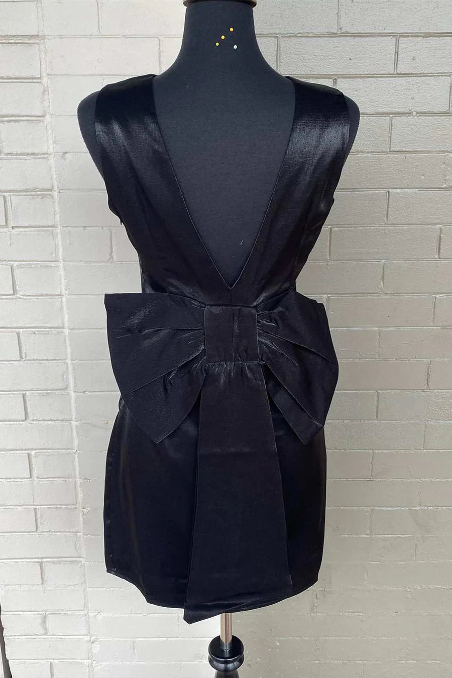 Unique design Crew Neck Bow-Back Retract Your Waist Sleeveless Short Party Dress