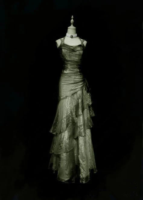 Thin gauze waist cinching multi-layer pleated dark green ball gown