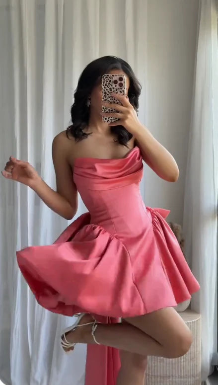 Gorgeous Hot Pink Satin Homecoming Dresses Short Strapless A-Line Prom Dresses with Bow