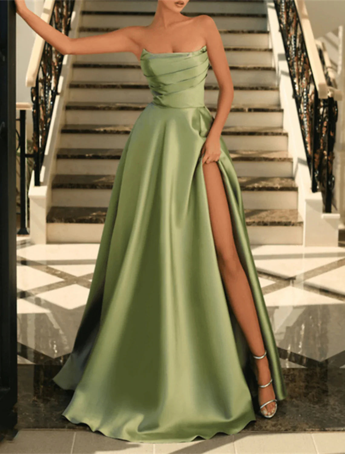 A-Line Evening Gown Elegant Black Dress Formal Masquerade Floor Length Sleeveless Strapless Satin with Ruched