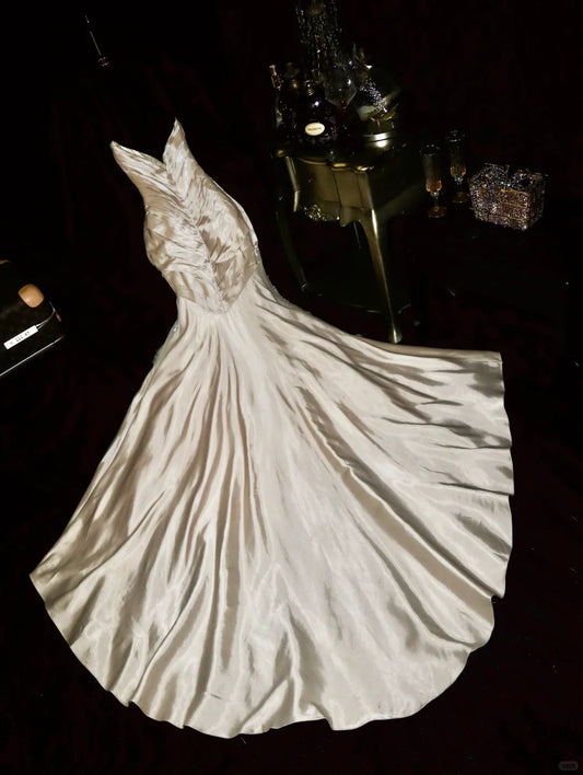 Gorgeous Mermaid Sweetheart Neck Beaded Pleated Champagne Satin Long Party Dress