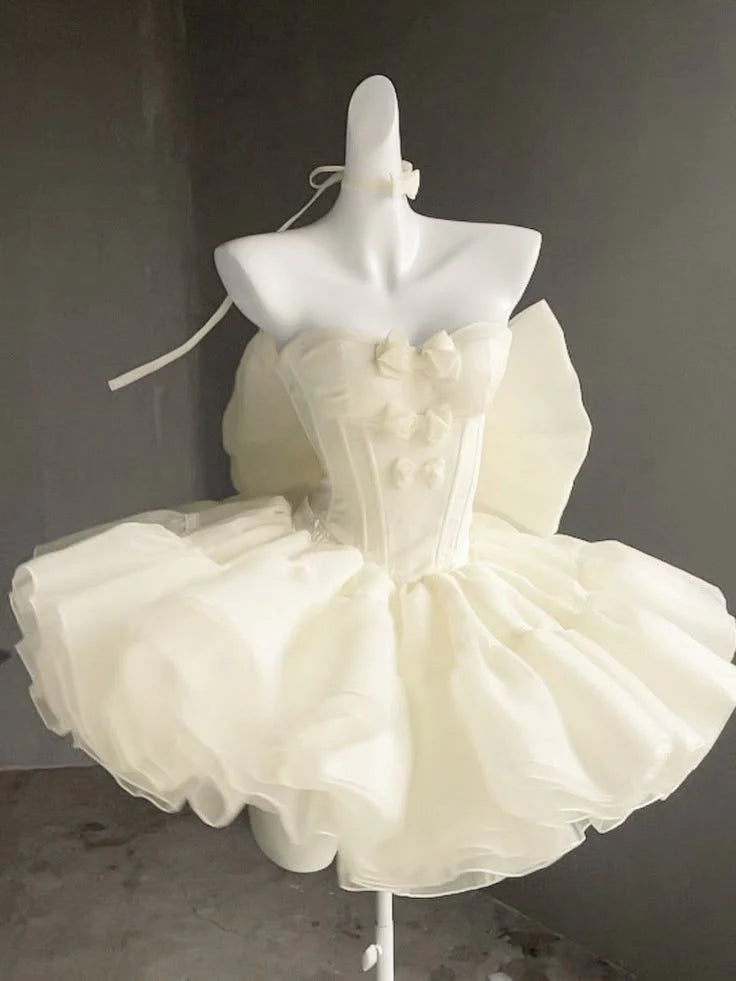 Sweet A-Line Tulle Short Prom Dresses Off-White Strapless Homecoming Dress
