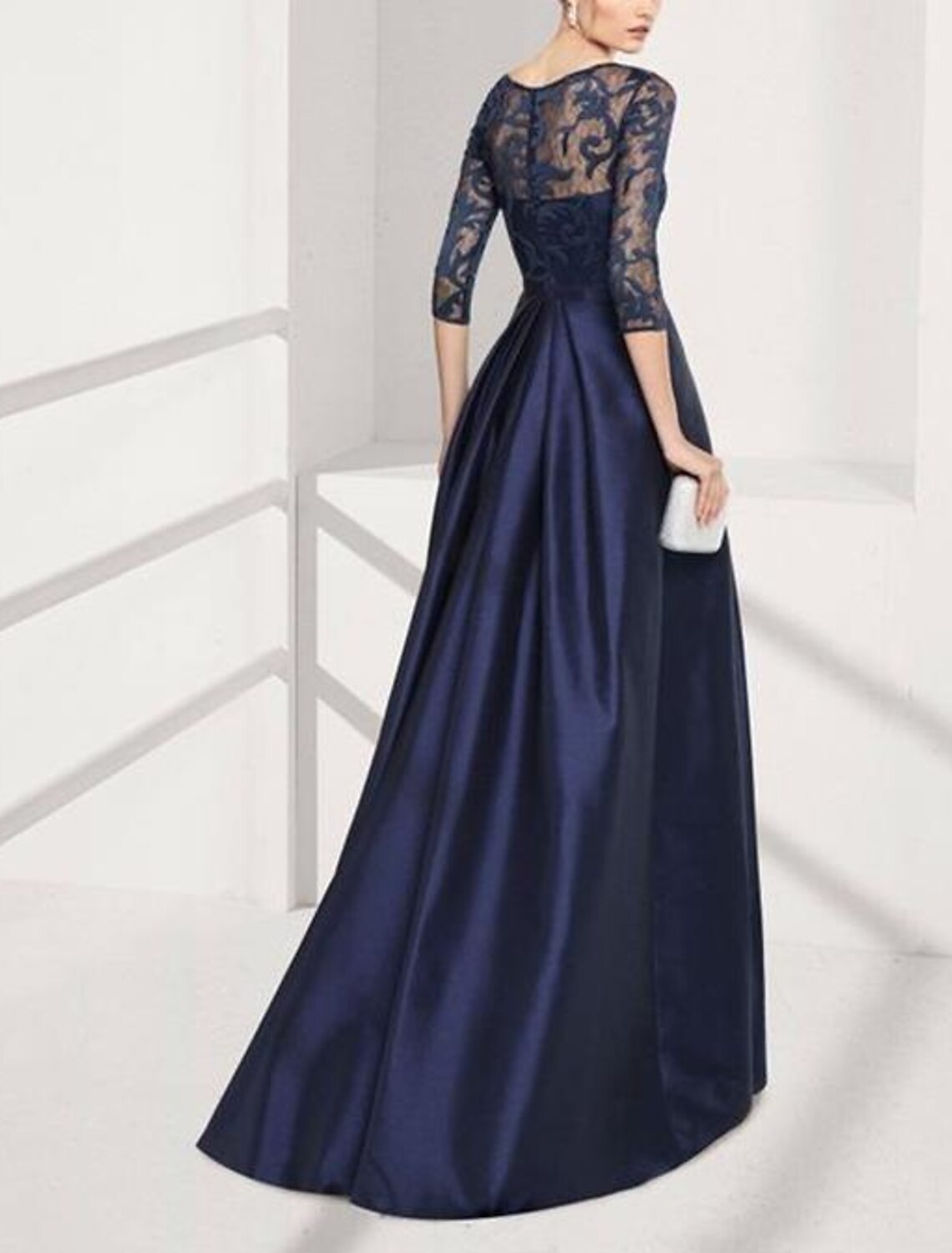 A-Line Mother of the Bride Dress Wedding Guest Vintage Elegant Jewel Neck Floor Length Satin Lace 3/4 Length Sleeve with Pleats