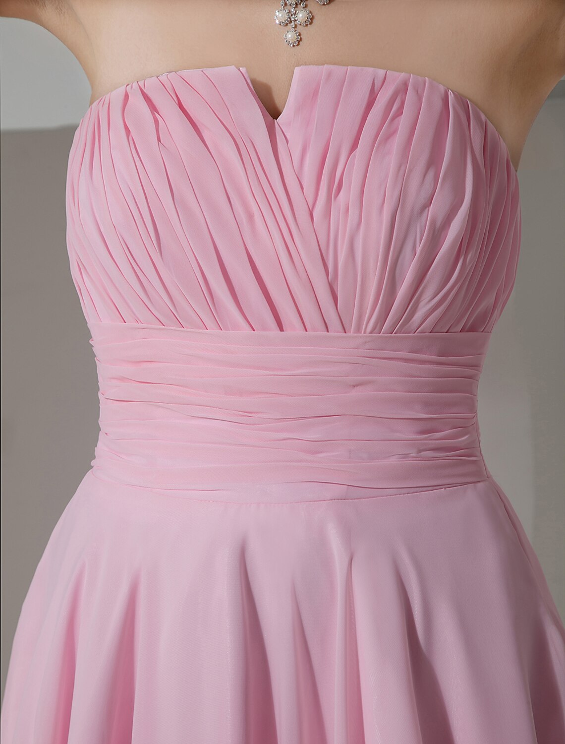 A-Line Bridesmaid Dress Strapless / V Neck Sleeveless Elegant Knee Length Chiffon / Satin / Shantung with Pleats / Draping / Ruching