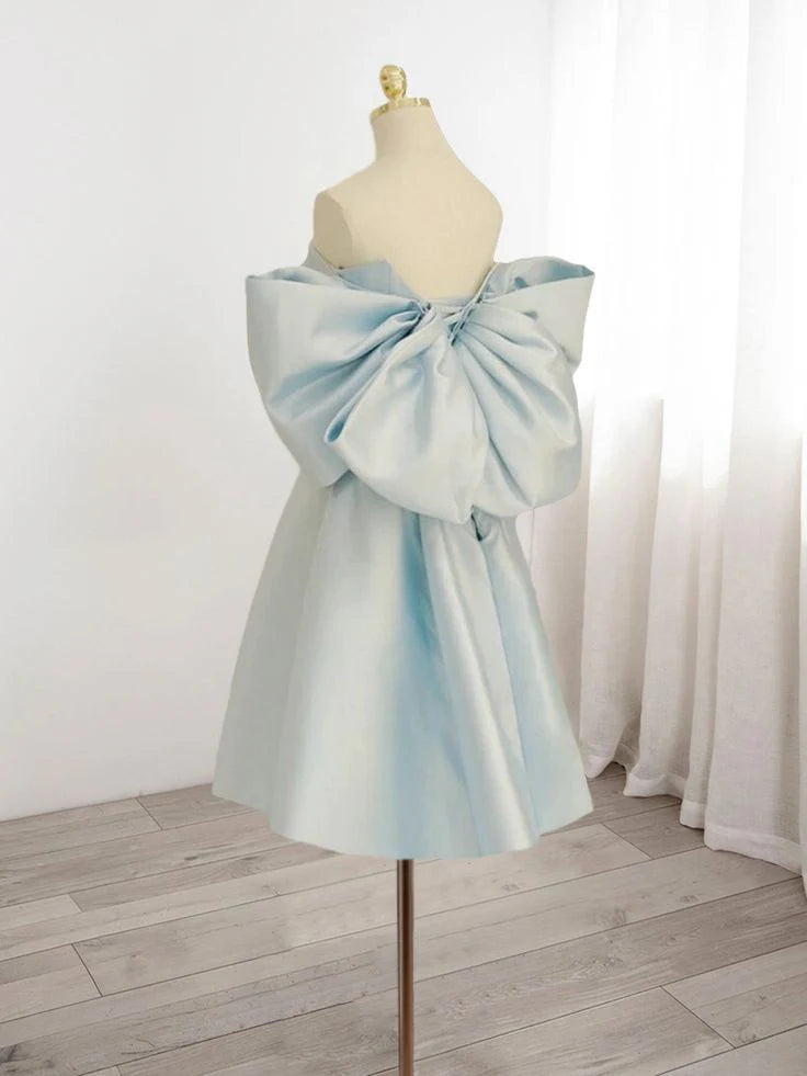 Light Blue Sweetheart Satin Cocktail Dress Classy Retract Your Waist Night Homecoming Dress