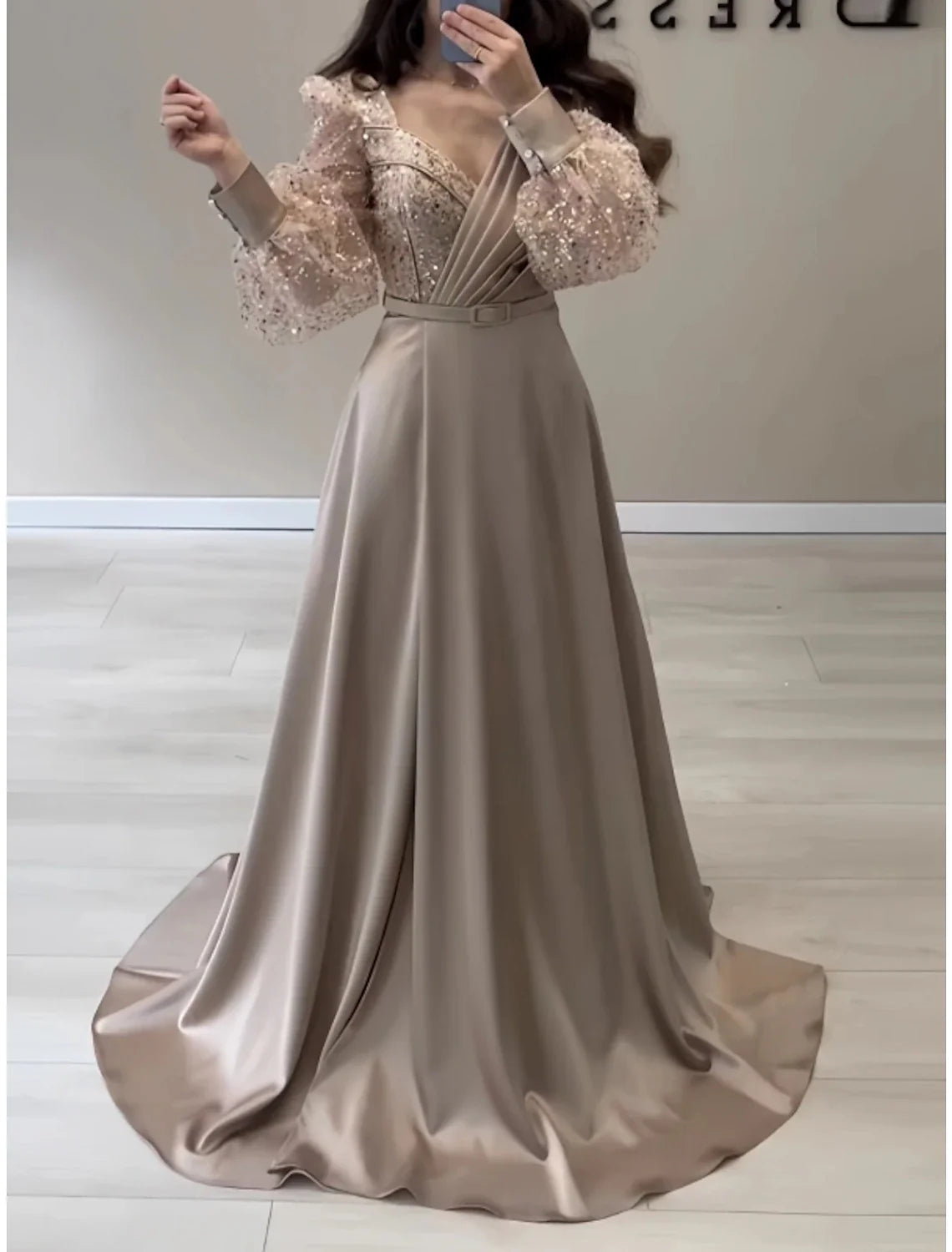 A-Line Evening Gown Sparkle & Shine Black Dress Formal Fall Sweep / Brush Train Long Sleeve V Neck Satin with Glitter Pleats Strappy