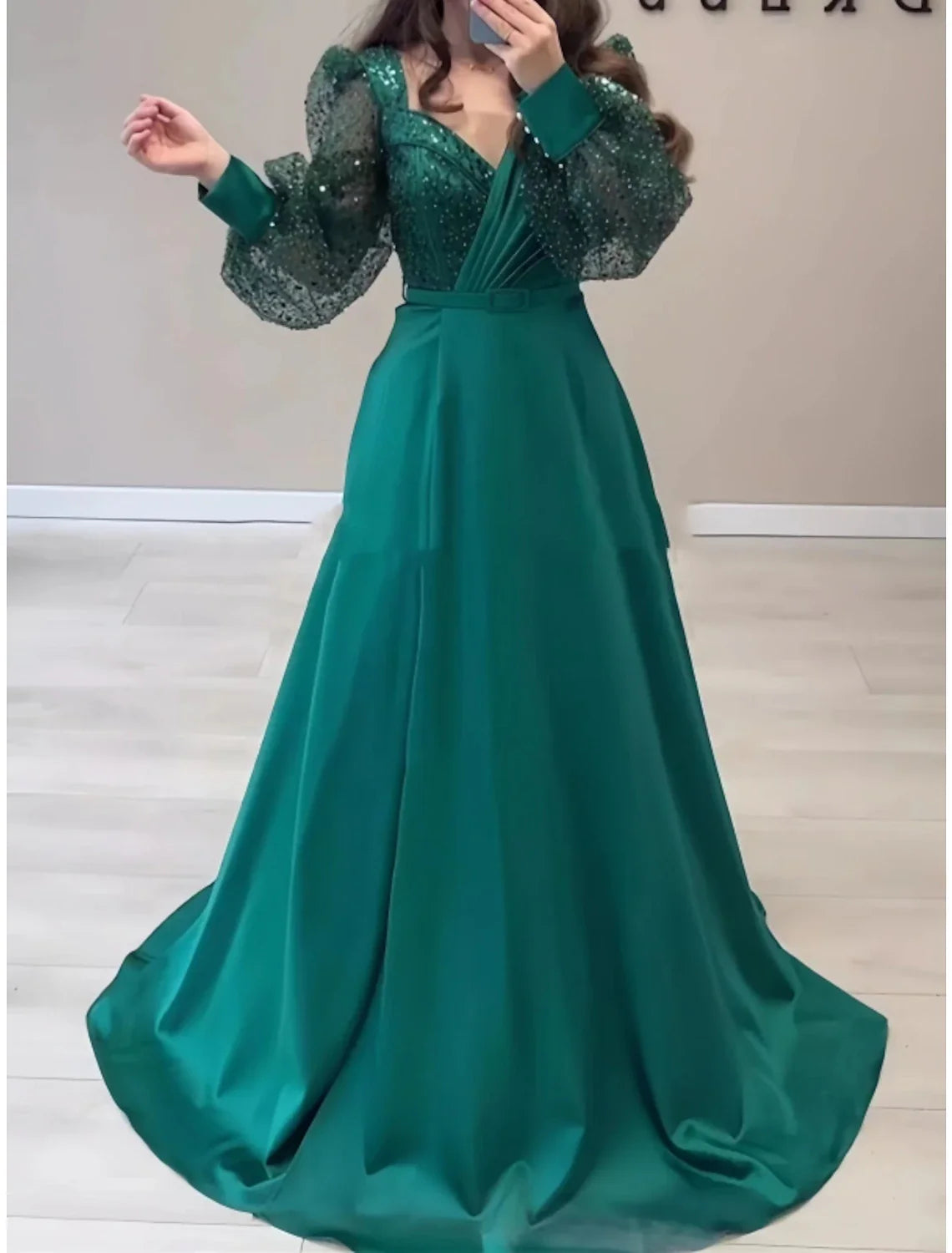 A-Line Evening Gown Sparkle & Shine Black Dress Formal Fall Sweep / Brush Train Long Sleeve V Neck Satin with Glitter Pleats Strappy