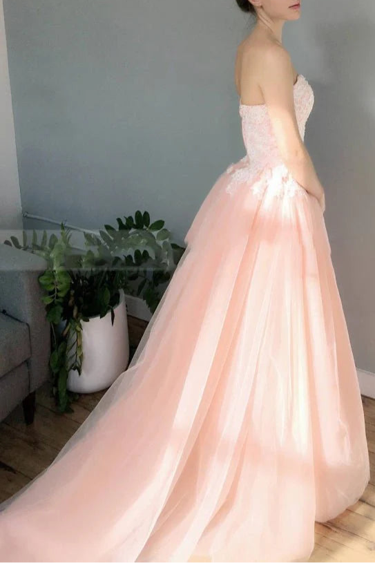 A-Line Blush Pink Tulle Skirt Sweetheart Appliques Discount Wedding Dresses With Chapel Train