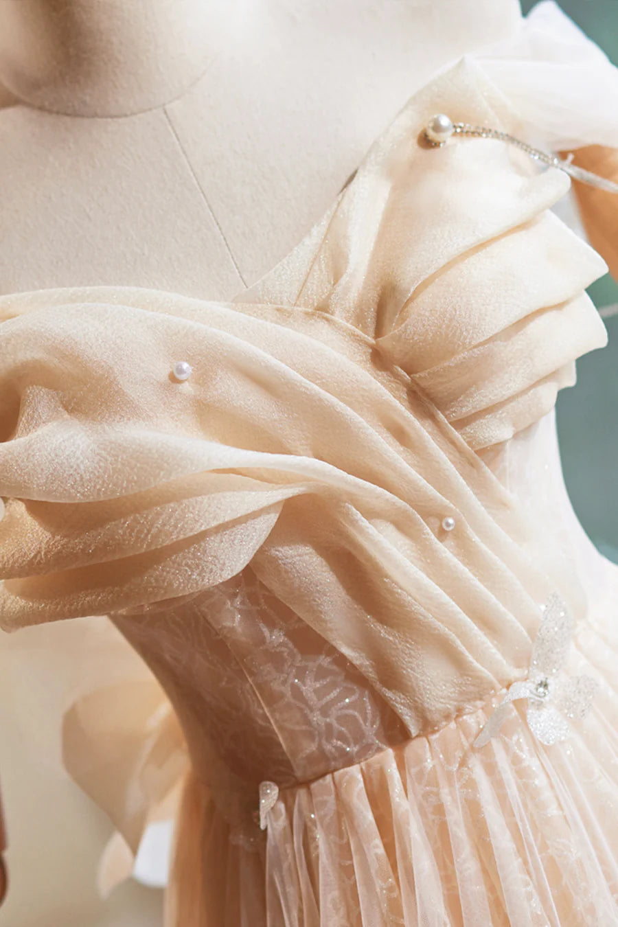 A-Line Champagne Tulle With Beaded Pleated Floor Length Prom Dress Sleeveless Backless Party Dress