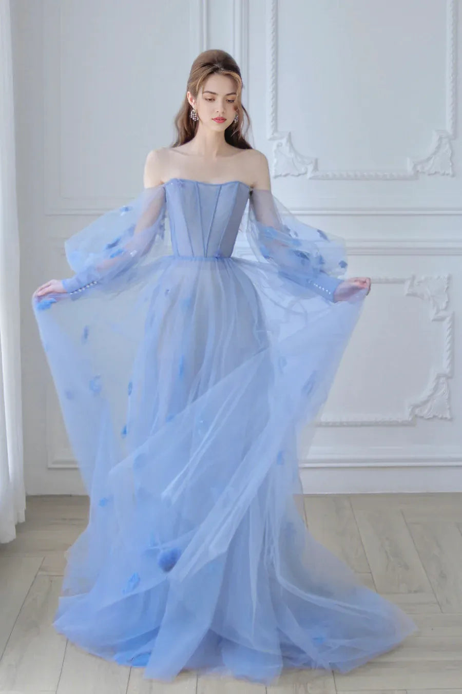 A-Line Off the Shoulder Long Sleeve Bodycon Applique Tulle Blue Prom Dress With Train