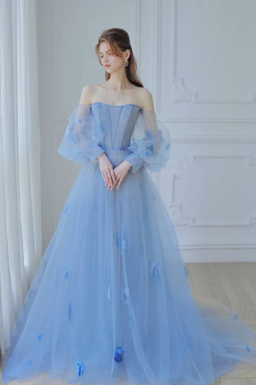 A-Line Off the Shoulder Long Sleeve Bodycon Applique Tulle Blue Prom Dress With Train