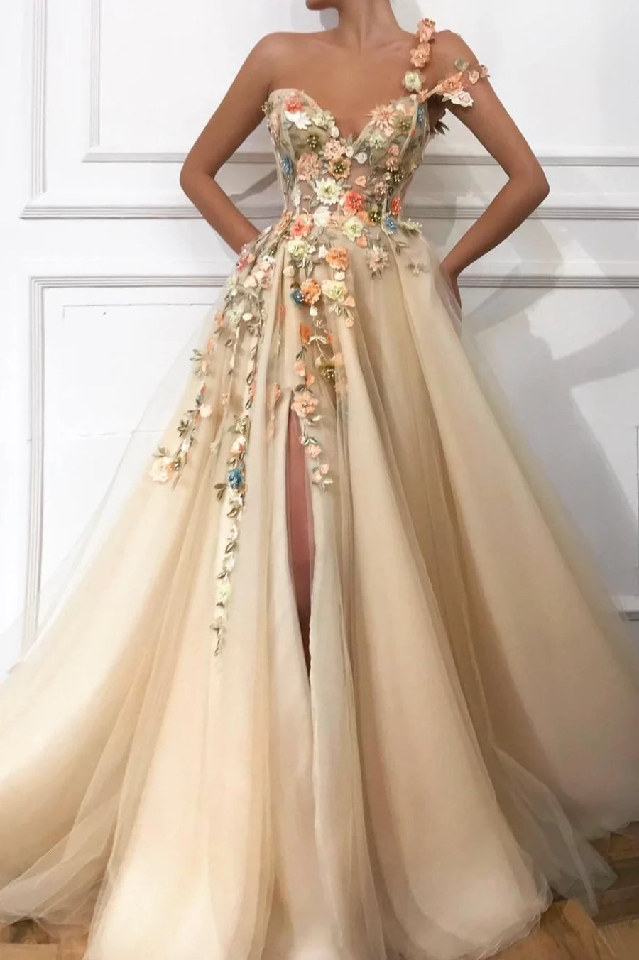 A-Line One Shoulder Appliques Tulle Champagne Long Prom Dresses With Slit