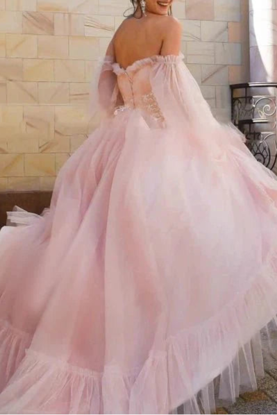 A-Line Pink Tulle Bohemian Sweetheart Long-Sleeve Pleated Wedding Dresses With Court Train