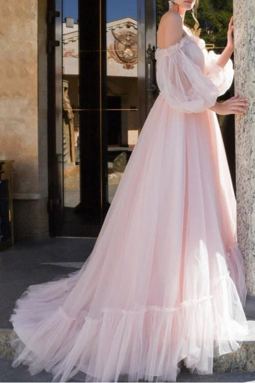 A-Line Pink Tulle Bohemian Sweetheart Long-Sleeve Pleated Wedding Dresses With Court Train