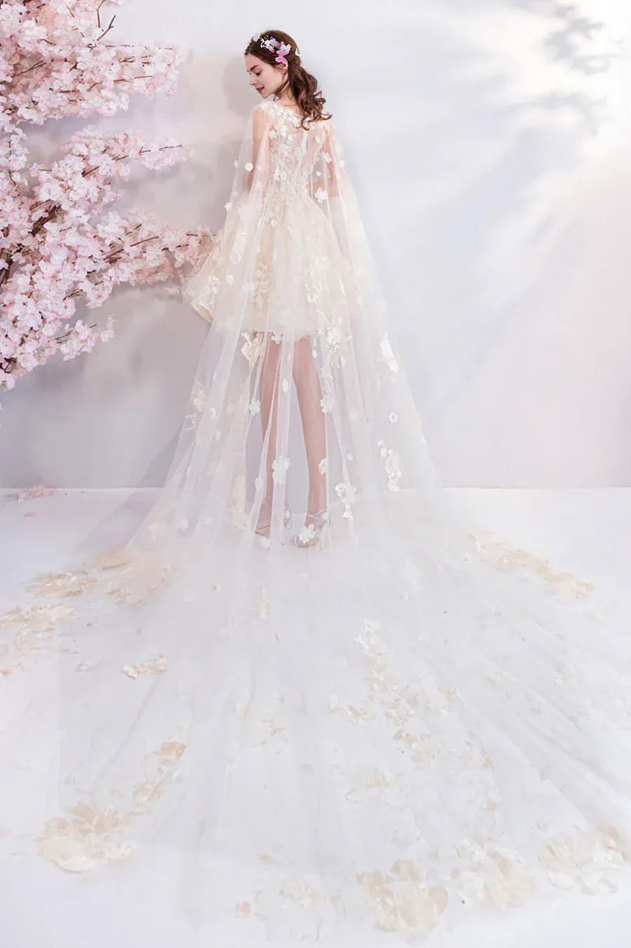 A-Line Round Neck Applique Tulle Lace Champagne Short Prom Dresses With Long Cape