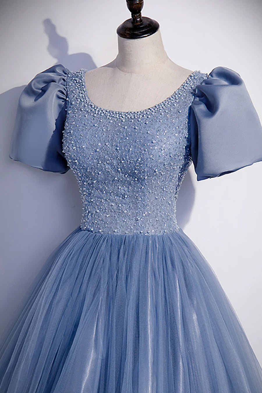 A-Line Round Neck Short Sleeves Beaded Tulle Blue Long Prom Dresses Evening Dresses