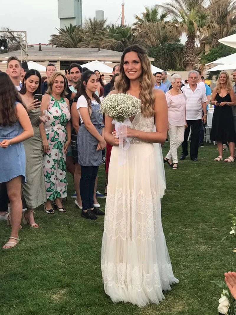 A-Line Simple White Lace V Neck Spaghetti Straps Sleeveless Appliqued Beach Wedding Dresses