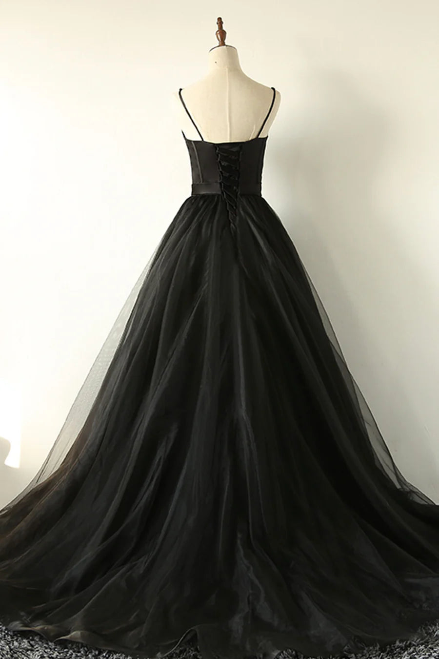 A-Line Spaghetti Strap Bodycon Boutons Satin Tulle Black Long Prom Dresses