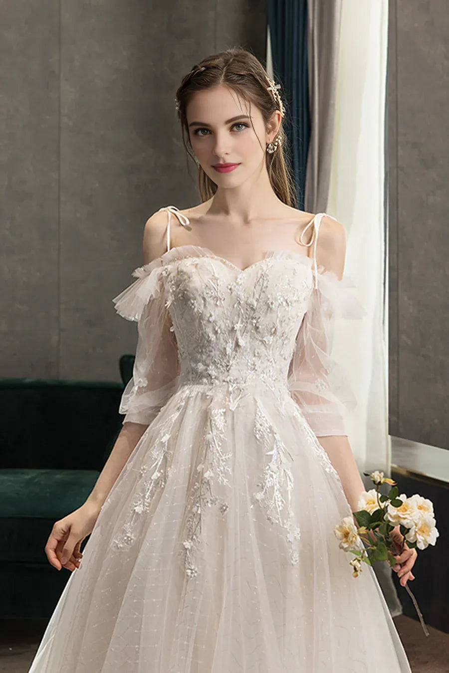 A-Line Spaghetti Straps Applique Tulle Lace White Long Prom Dresses