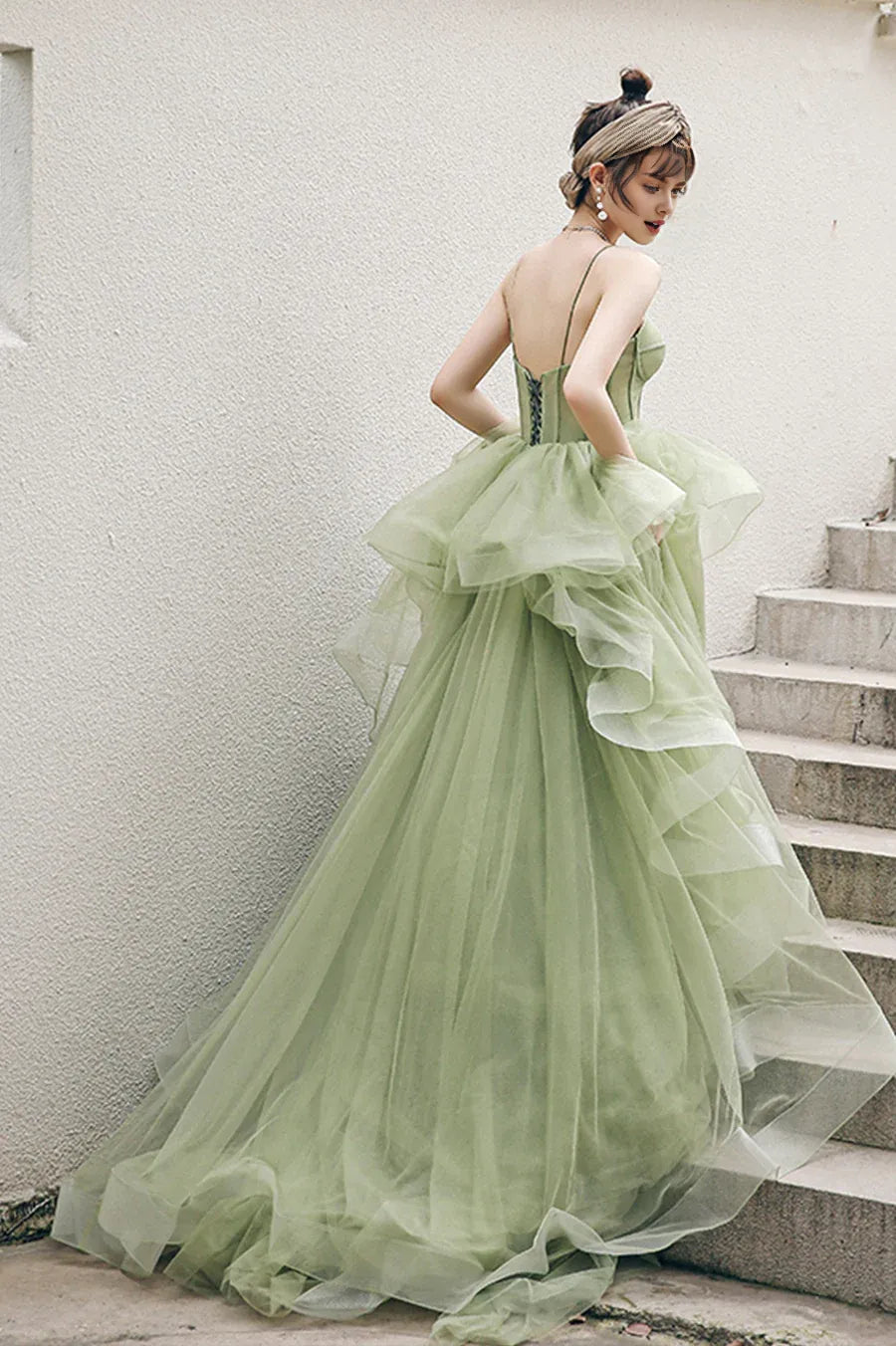 A-Line Spaghetti Straps Bodycon Ruffle Tiered Tulle Green Long Prom Dress With Train