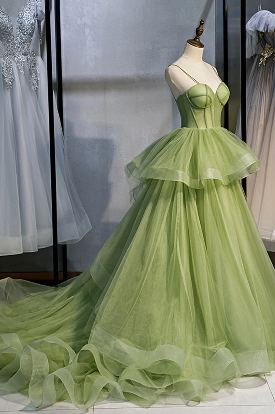 A-Line Spaghetti Straps Bodycon Ruffle Tiered Tulle Green Long Prom Dresses