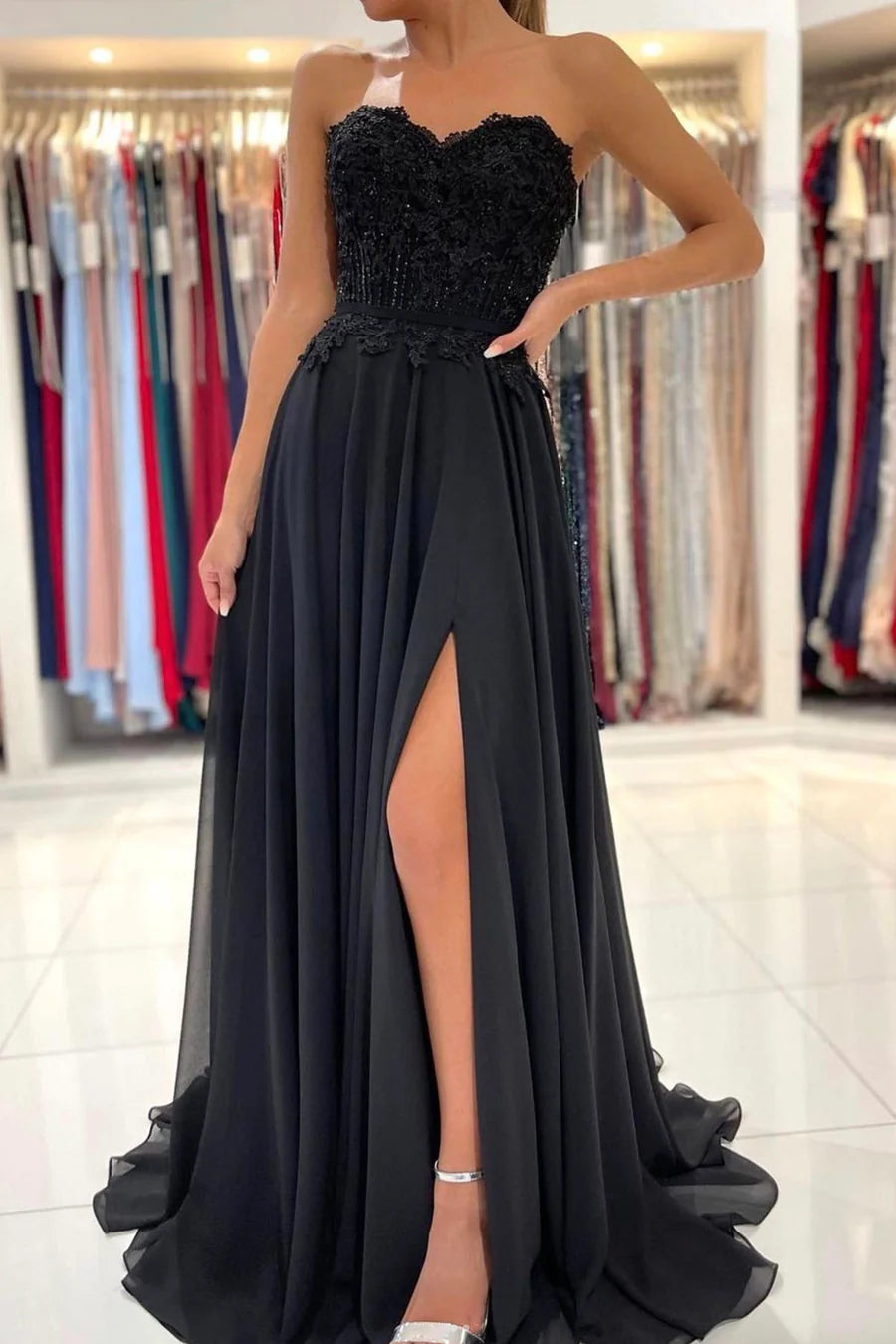 A-Line Sweetheart Strapless Applique Lace Chiffon Black Long Prom Dresses