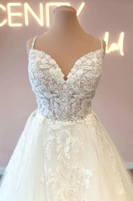 A-Line Tulle Appliques Sweetheart Spaghetti Straps Ruffles Wedding Dress With Sweep Train